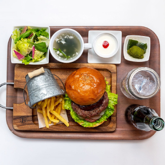 ハンバーガーランチプレート