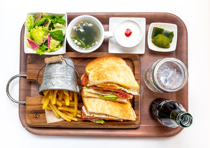 本日のサンドイッチランチプレート